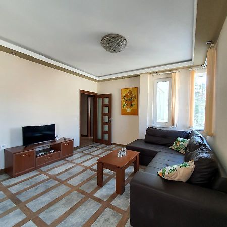 Appartement High Esteta Grand à Burgas Extérieur photo
