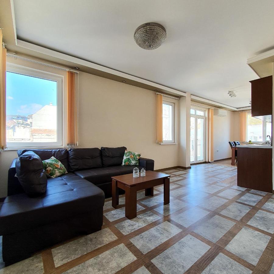 Appartement High Esteta Grand à Burgas Extérieur photo