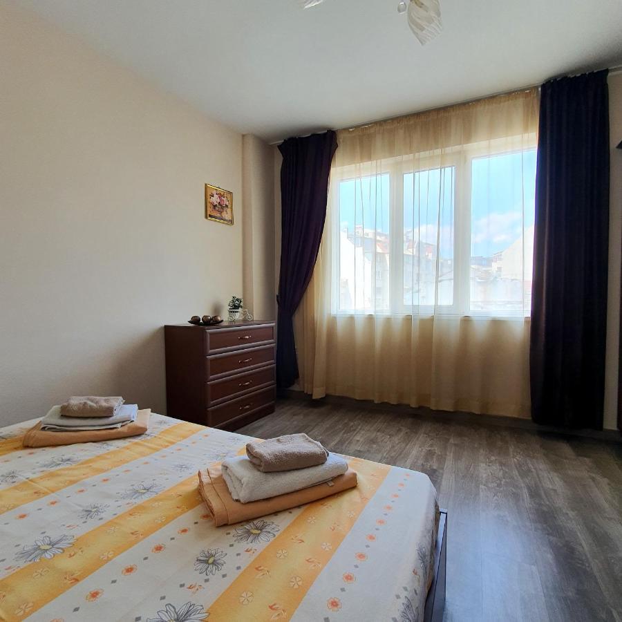 Appartement High Esteta Grand à Burgas Extérieur photo